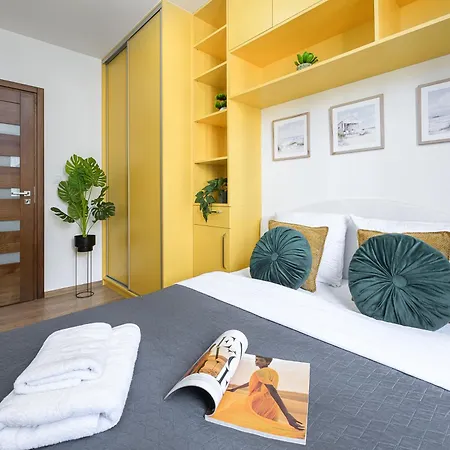 Lumina I 2br With Parking I Balcony In Apartament
