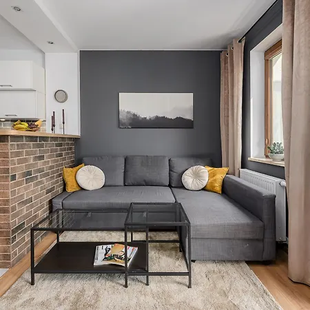 Lumina I 2br With Parking I Balcony In *