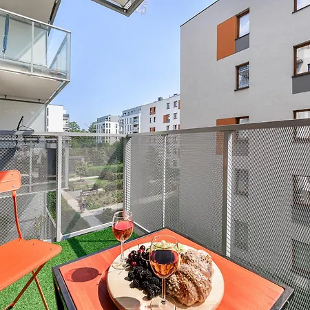 Lumina I 2br With Parking I Balcony In * Warszawa